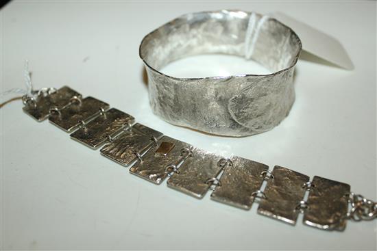 Modern textured silver (925) hallmarked bangle & a similar nine-panel bracelet, maker WH